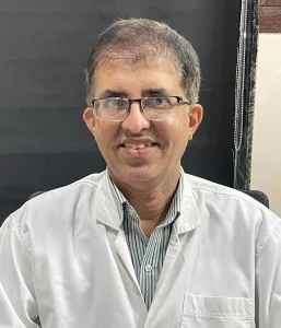 Dr. Suresh Ramchandani eye specialist at Centre for Sight